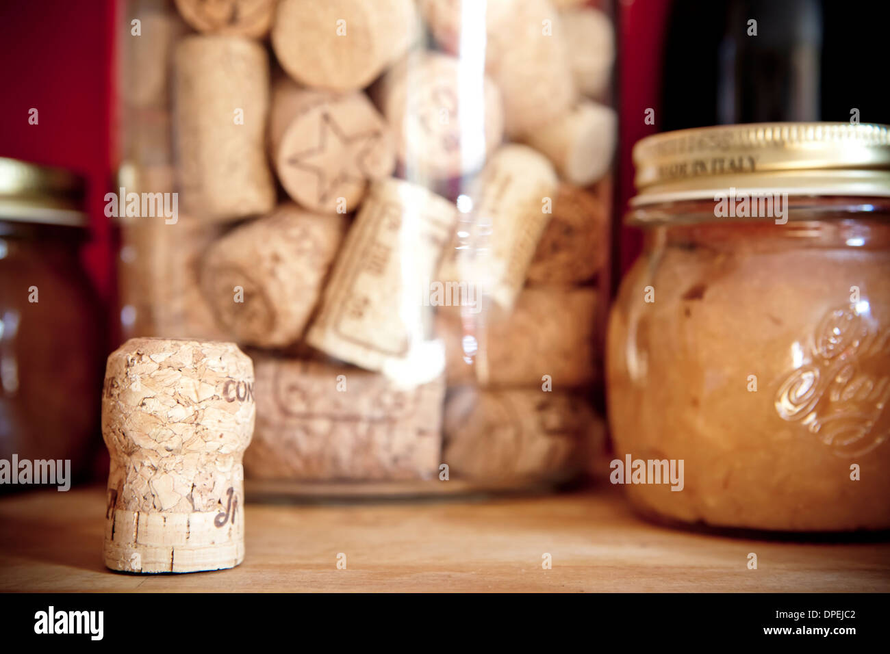 Tappi sughero vaso immagini e fotografie stock ad alta risoluzione - Alamy