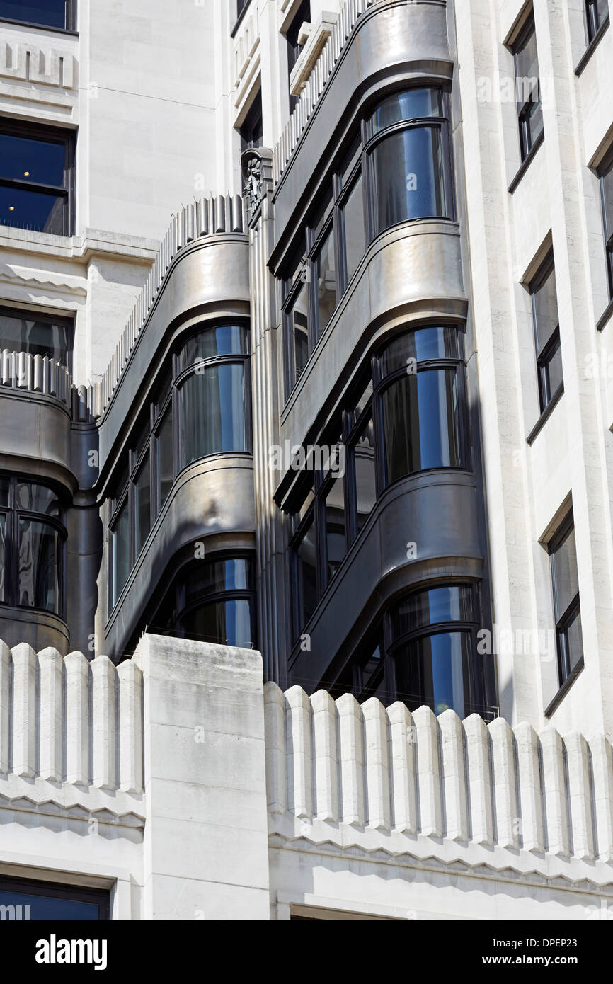 La Adelphi Building, Londra, Regno Unito. Architetto: Colcutt e Hamp, 1938. Dettagli esterni. Foto Stock