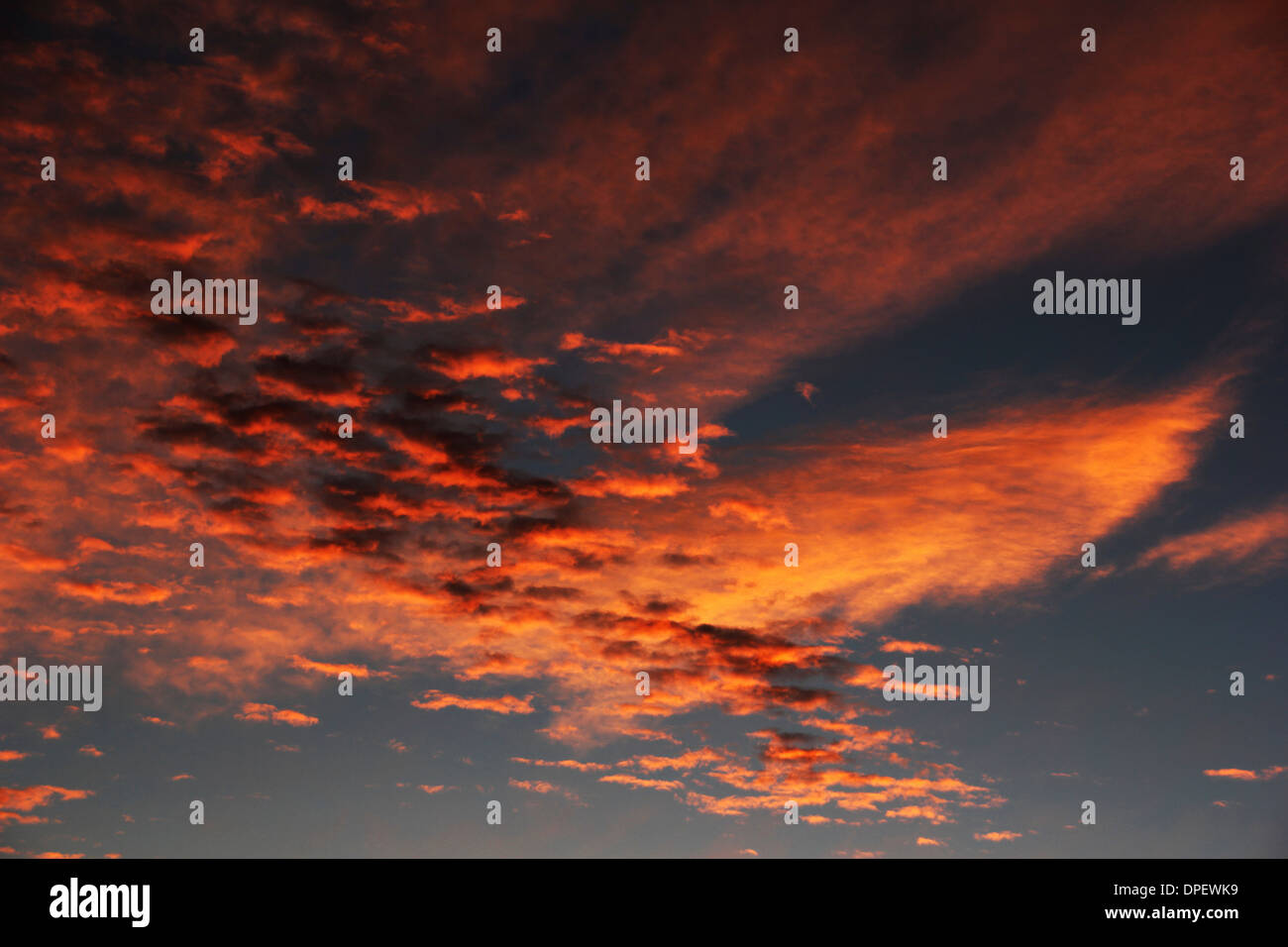 Le nuvole in cielo all'alba, Germania Foto Stock