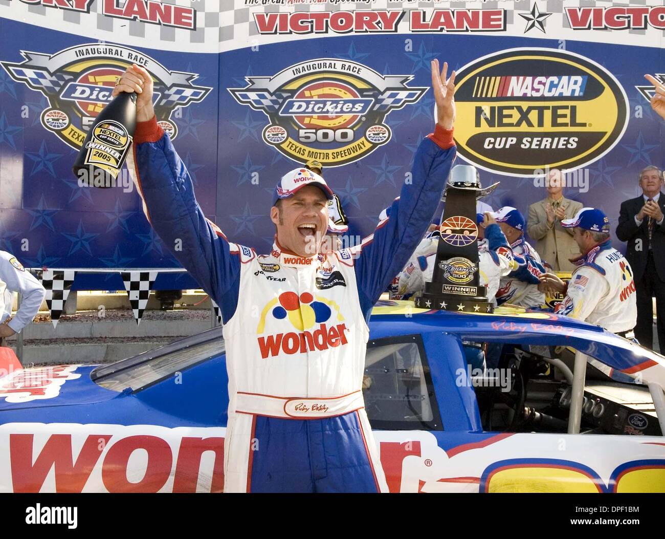 Lug. 28, 2006 - DF-13628 - Will Ferrell stars in Columbia PicturesÃ commedia Talladega Nights: La ballata di Ricky Bobby..K19136ES.TV-FILM STILL. (Credito Immagine: © Globo foto/ZUMApress.com) Foto Stock