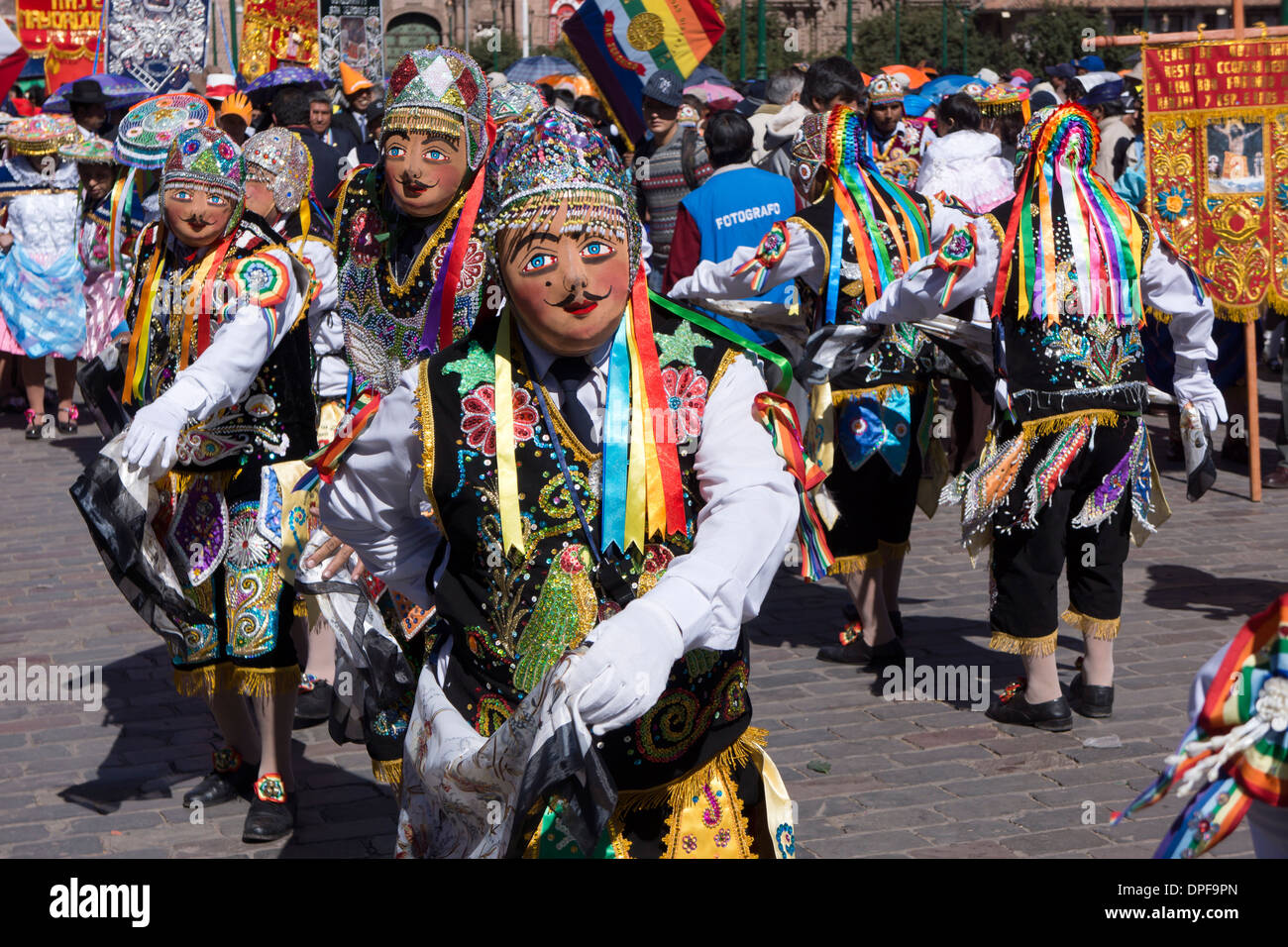 La festa del Corpus Domini, la più importante manifestazione religiosa in Perù, svoltasi a Cuzco, Perù, Sud America Foto Stock