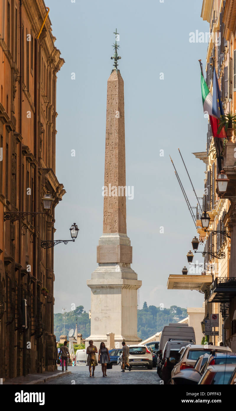 Via del Babuino, Obelisco Trinite-des-Monts, Roma, Italia Foto Stock