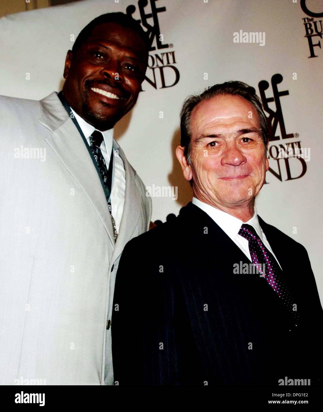 Sett. 19, 2006 - New York New York, Stati Uniti - 21ST ANNUALE GRAN SPORT LEGGENDE LA CENA.THE WALDORF, NYC.COPYRIGHT 2006 - .Patrick Ewing e Tommy Lee Jones.09-19-2006.K49911JKRON.(Immagine di credito: © Giovanni Krondes/Globe foto/ZUMAPRESS.com) Foto Stock