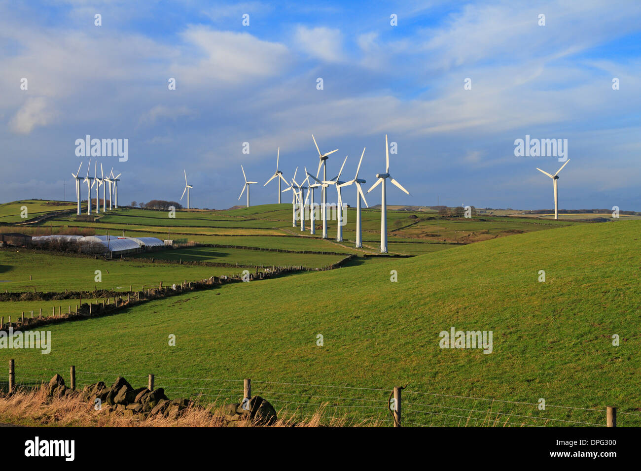 Royd Moor Wind Farm vicino Penistone, South Yorkshire, Inghilterra, Regno Unito. Foto Stock