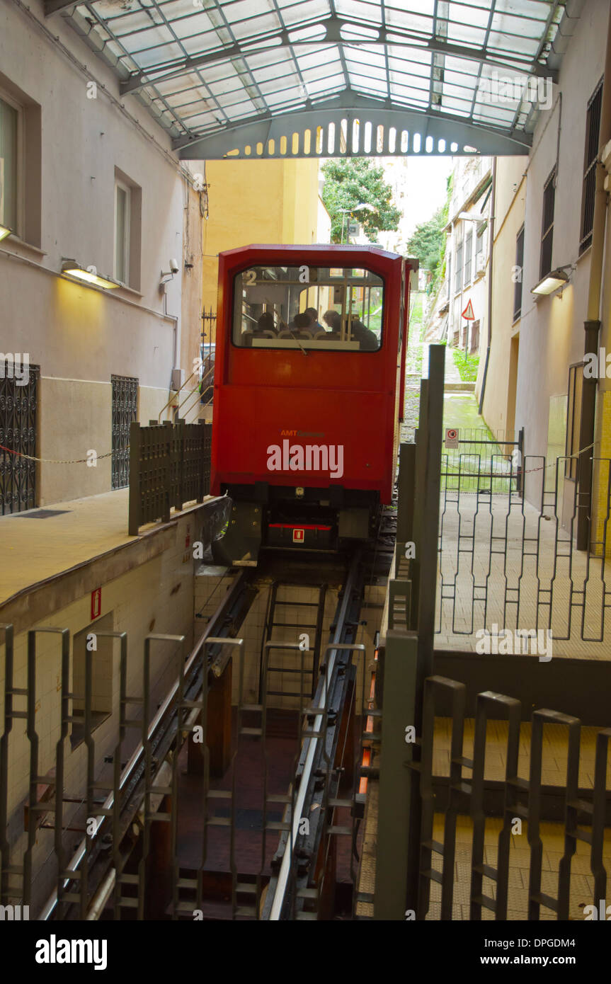 Sant'Anna ascensore funicolare tra Piazza del Portello e Lercari centrale di Genova Liguria Italia Europa Foto Stock