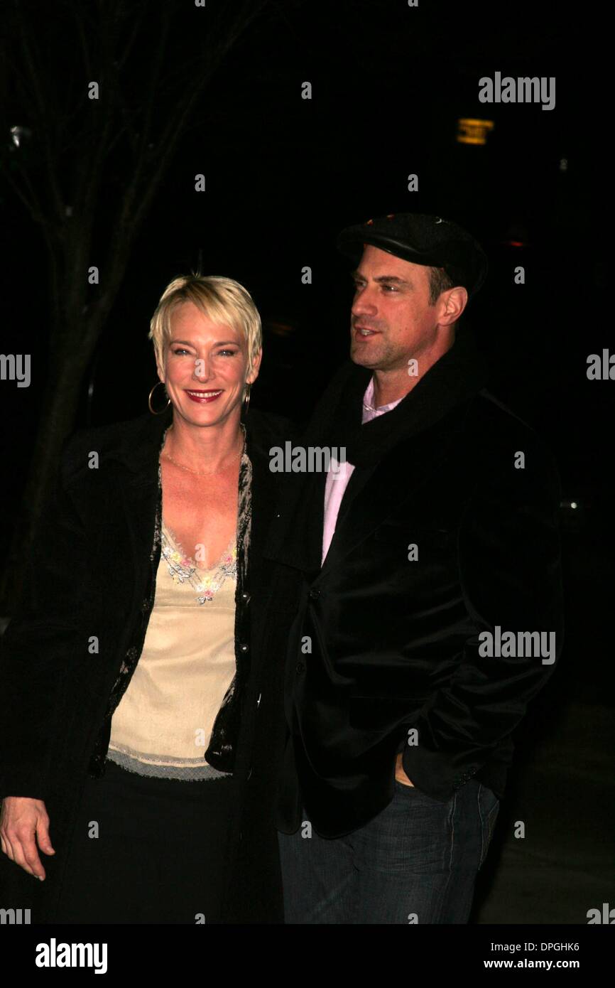 Dicembre 2, 2006 - New York New York, Stati Uniti - Arrivi per lo screening di revolver.TRIBECA GRAND HOTEL, NYC. 12-03-2007. 2007.SHERMAN WILLIAMS E CHRIS MELONI.K55746RM(Immagine di credito: © Rick Mackler/Globe foto/ZUMAPRESS.com) Foto Stock Dicembre 2, 2006 - New York New York, Stati Uniti - Arrivi per lo screening di revolver.TRIBECA GRAND HOTEL, NYC. 12-03-2007. 2007.SHERMAN WILLIAMS E CHRIS MELONI.K55746RM(Immagine di credito: © Rick Mackler/Globe foto/ZUMAPRESS.com) Foto Stock