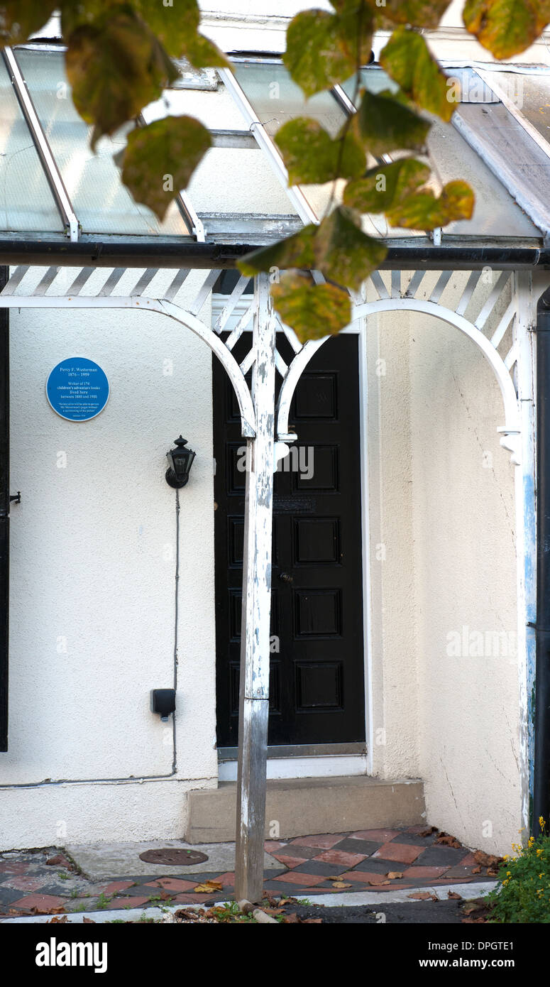 Targa blu per Percy F. Westerman 1876-1959, a 55 Campbell Road, Portsmouth, Hampshire, Inghilterra, Regno Unito. Foto Stock