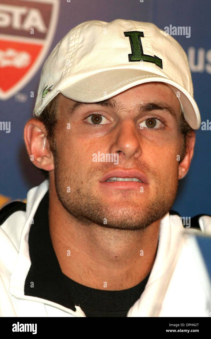 Agosto 26, 2006 - New York New York, Stati Uniti - K49404ML.Arthur Ashe KID'S DAY A US OPEN a Flushing, NY 08-26-2006. - 2006.Andy RODDICK(Immagine di credito: © Mitchell Levy/Globe foto/ZUMAPRESS.com) Foto Stock