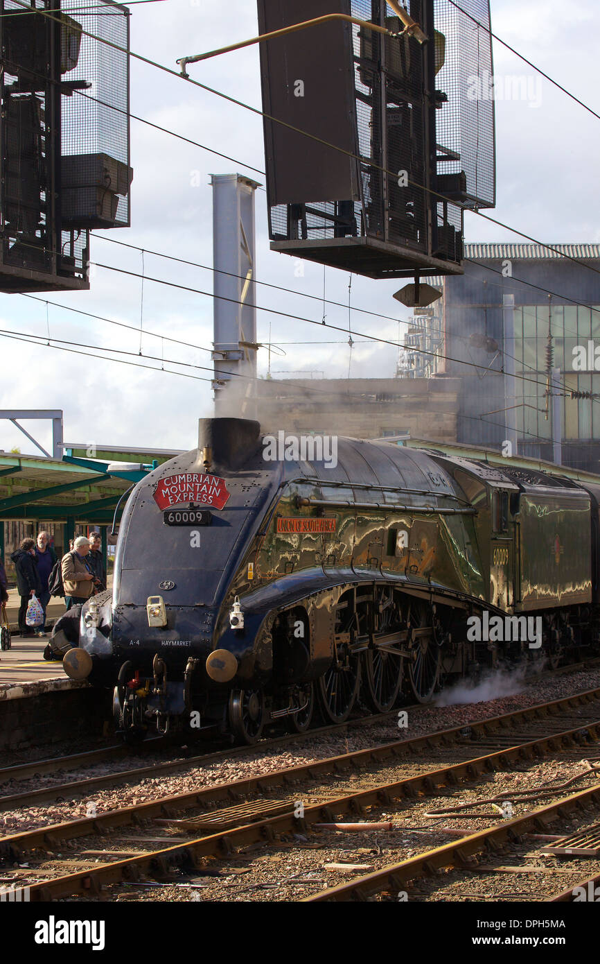 LNER Classe A4 60009 Unione del Sud Africa a Carlisle Stazione ferroviaria Carlisle Cumbria Inghilterra Regno Unito Gran Bretagna Foto Stock