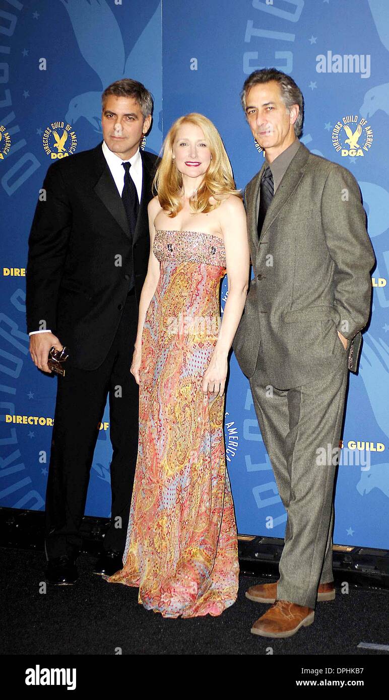 Gen 28, 2006 - Hollywood, California, Stati Uniti - I membri del cast della buonanotte e buona fortuna, attore e regista George Clooney, attrice Patricia Clarkson e l'attore David Strathairn posa per fotografi, durante il 2006 Directors Guild of America Award, svoltasi presso la struttura Hyatt Regency Century Plaza Hotel, il 28 gennaio 2006 a Los Angeles. / 2006.K46564MG(Immagine di credito: © Mic Foto Stock