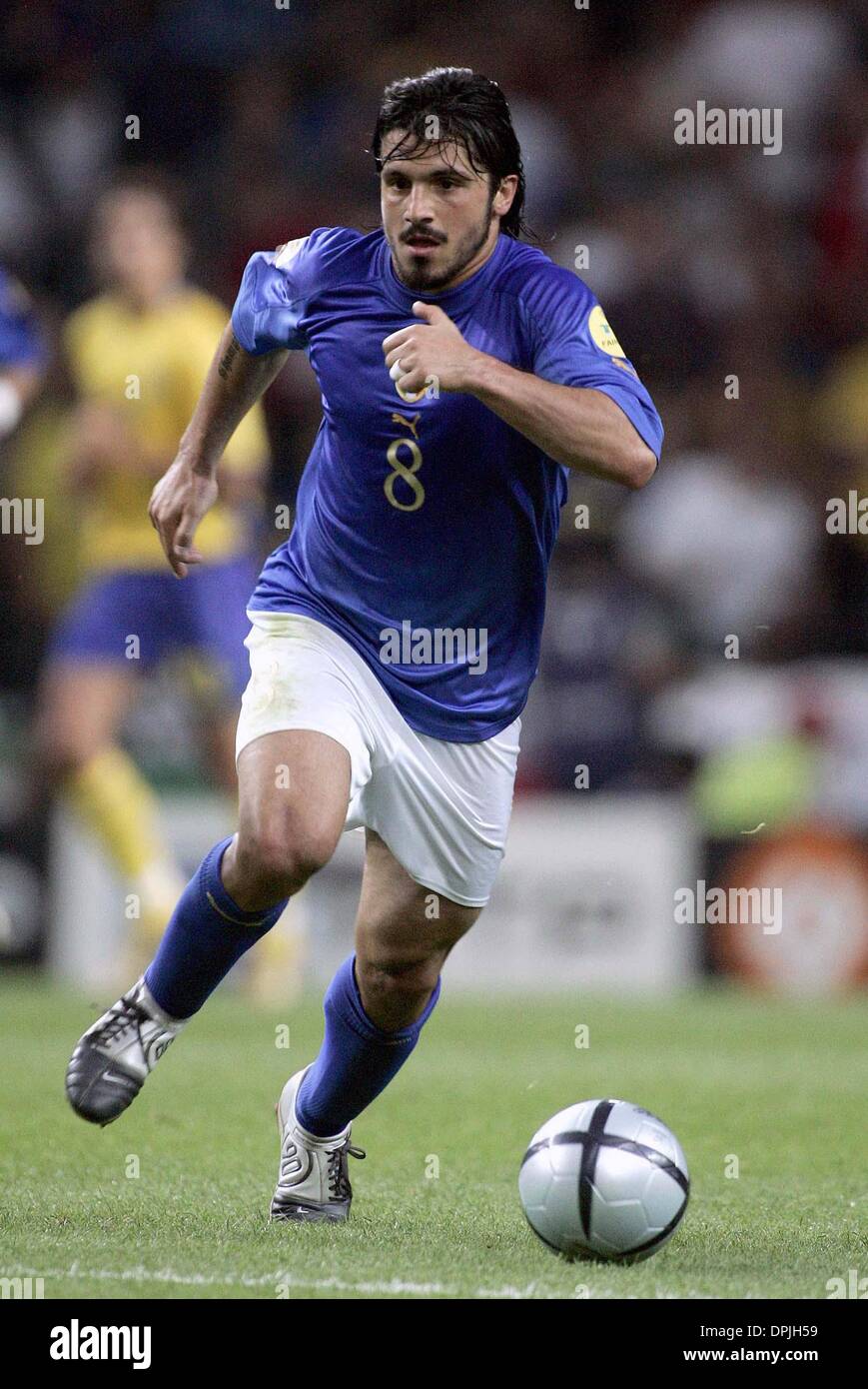 GENNARO GATTUSO.Italia & AC MILAN.ITALIA V SVEZIA EURO 2004.Dragao Stadium, Porto, PORTOGALLO.18/06/2004.DIG24393.K47872.WORLD CUP 2006 ANTEPRIMA Foto Stock