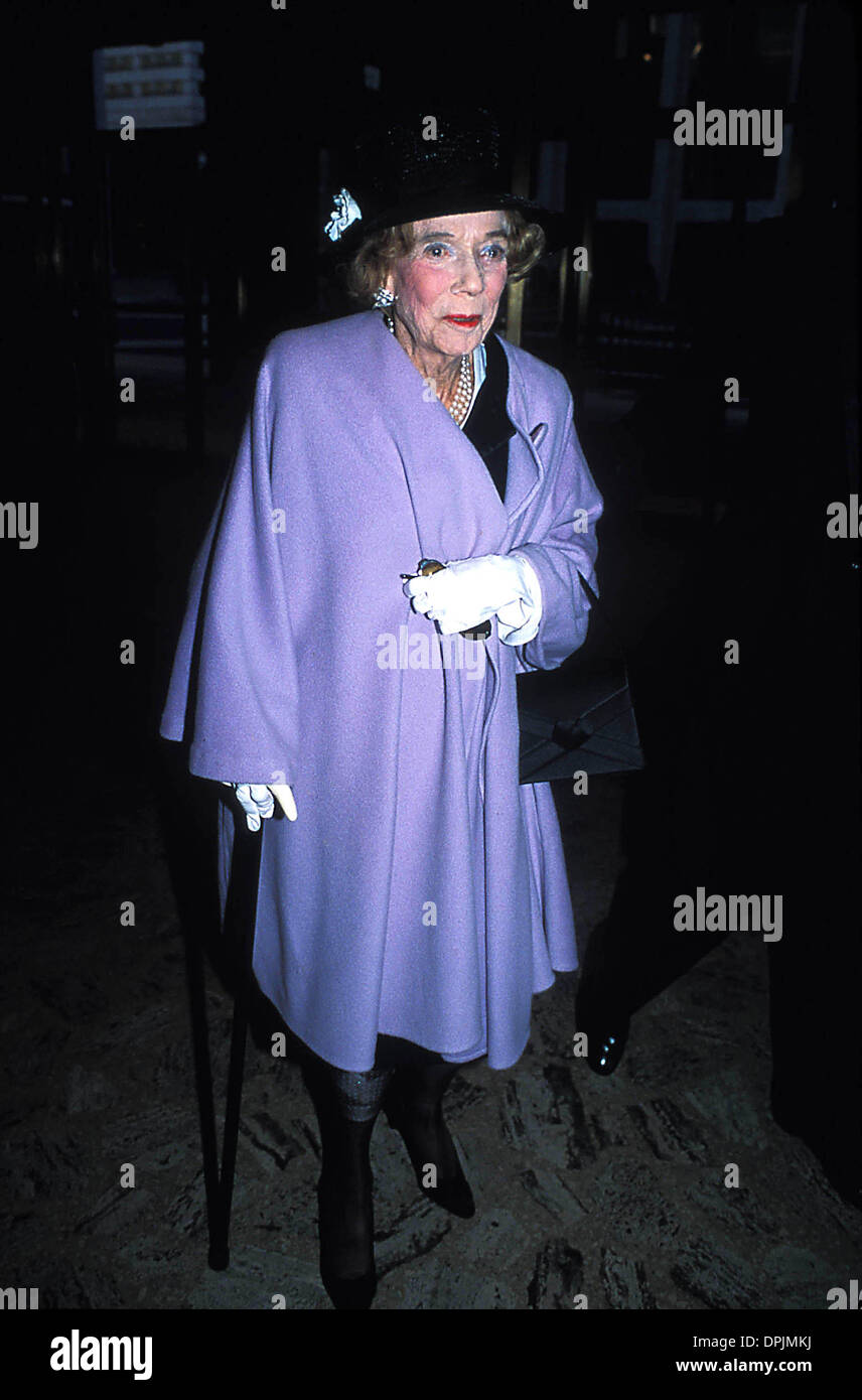 Luglio 26, 2006 - K22151MG.BROOKE ASTOR 05-2000. MARINA GARNIER- foto(Immagine di credito: © Globo foto/ZUMAPRESS.com) Foto Stock