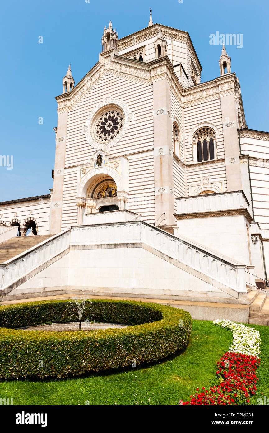 Milano cimitero monumentale costruito dall'architetto Carlo Maciachini Foto Stock