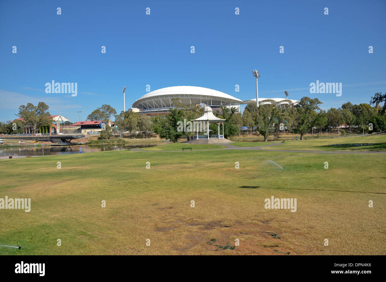 La recentemente risviluppata Adelaide Oval Foto Stock