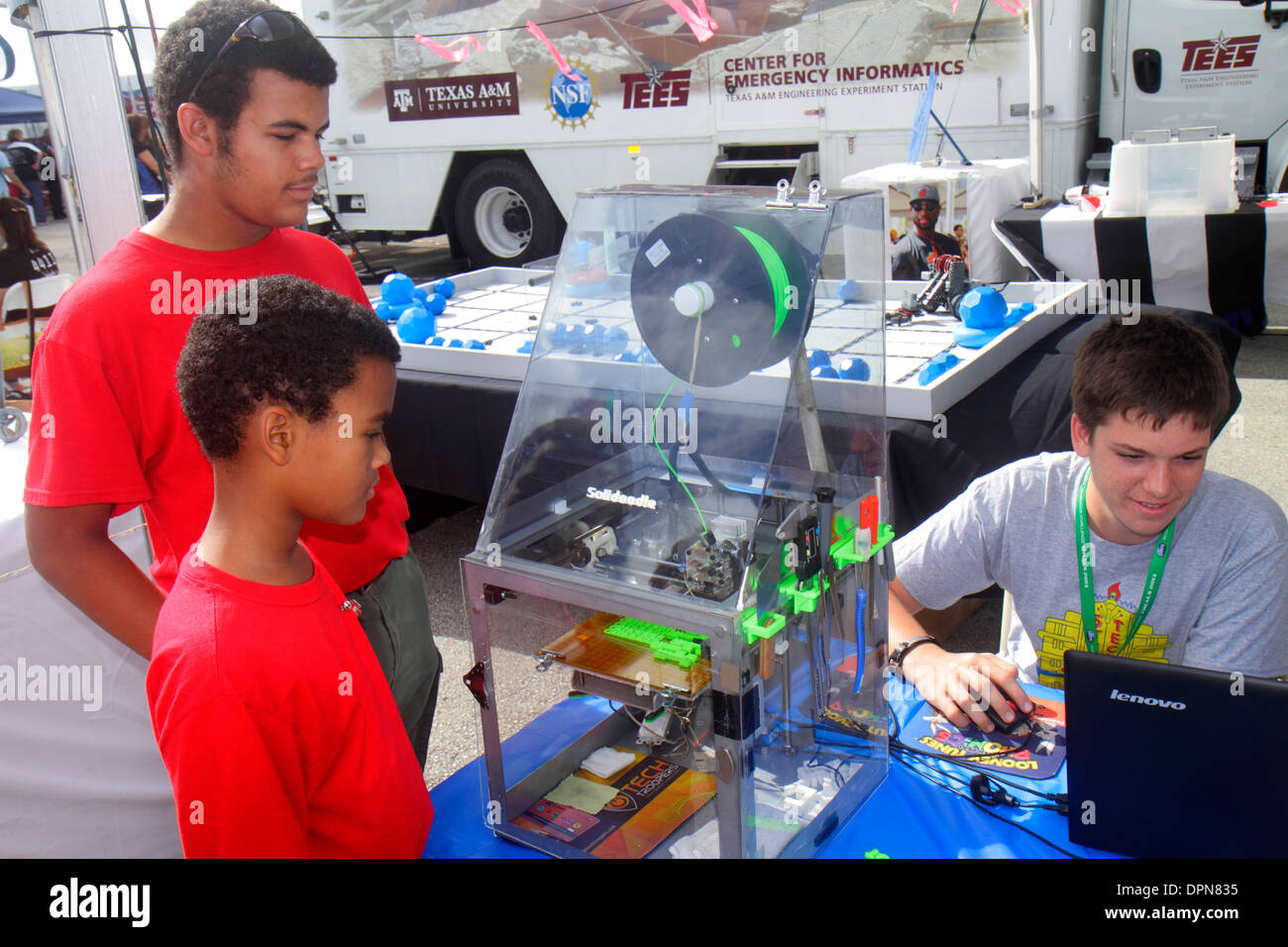 Miami Florida,Homestead,Speedway,DARPA Robotics Challenge Trials,Exhibition collection,Student students Education pupille,teen teen teen Foto Stock