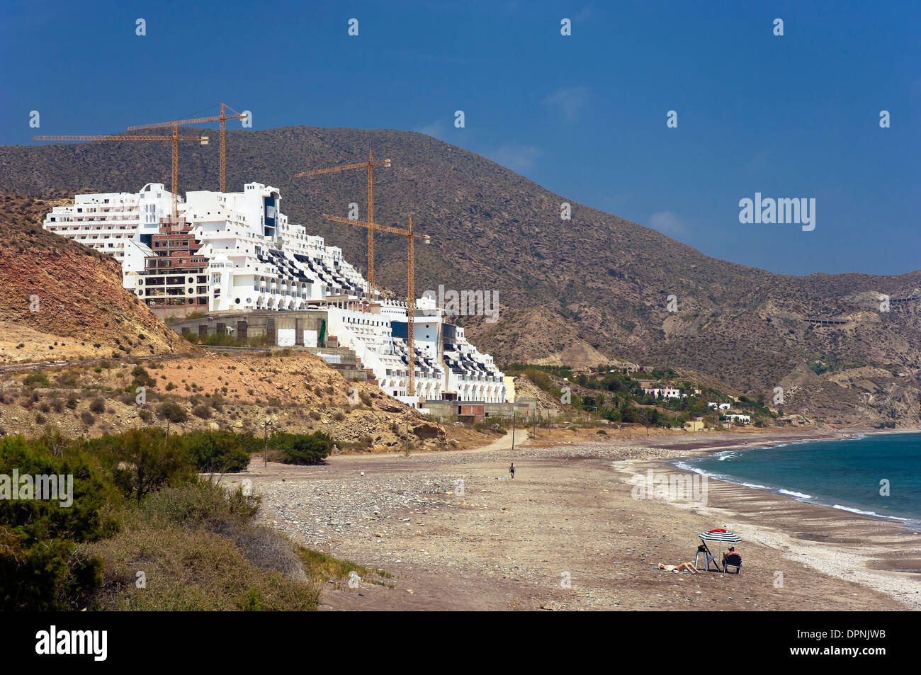 El Algarrobico hotel e spiaggia, Carboneras Almeria-provincia, regione dell'Andalusia, Spagna, Europa Foto Stock