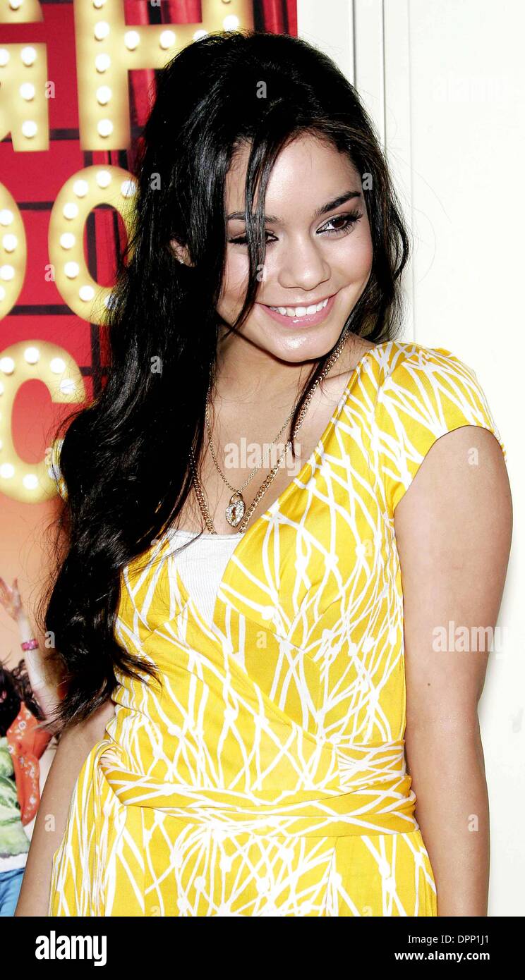 4 maggio 2006 - Hollywood, CALIFORNIA, STATI UNITI D'AMERICA - Vanessa Hudgens -.HIGH SCHOOL MUSICAL -.HOTEL RENAISSANCE, Hollywood, California - .05-04-2006 -. NINA PROMMER/ 2006.K47643NP.(Immagine di credito: © Globo foto/ZUMAPRESS.com) Foto Stock