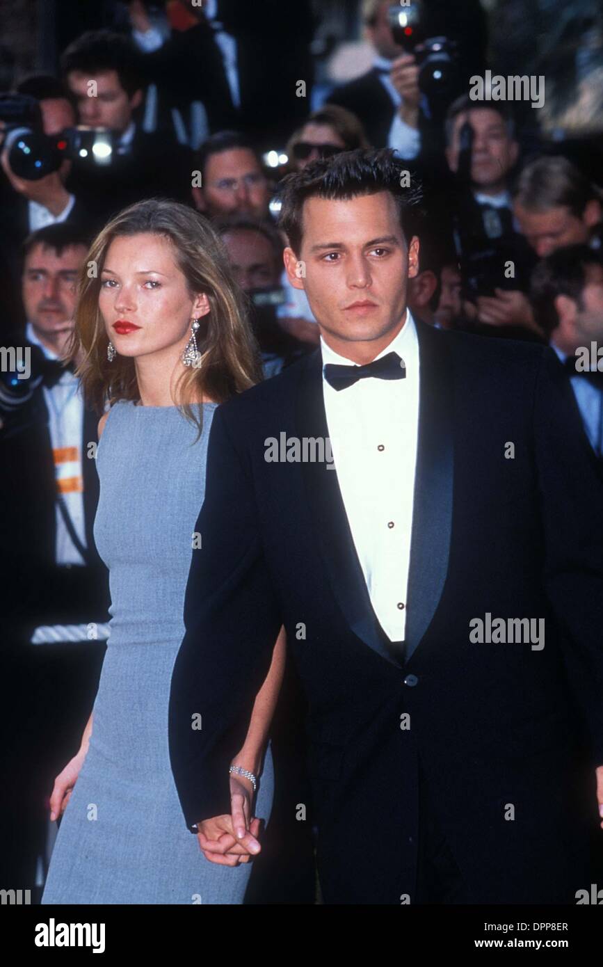 Apr. 12, 2006 - Johnny Depp con Kate Moss a CON CANNES FILM FESTTIVAL 1997.K8865. IMAPRESS-(Immagine di credito: © Globo foto/ZUMAPRESS.com) Foto Stock