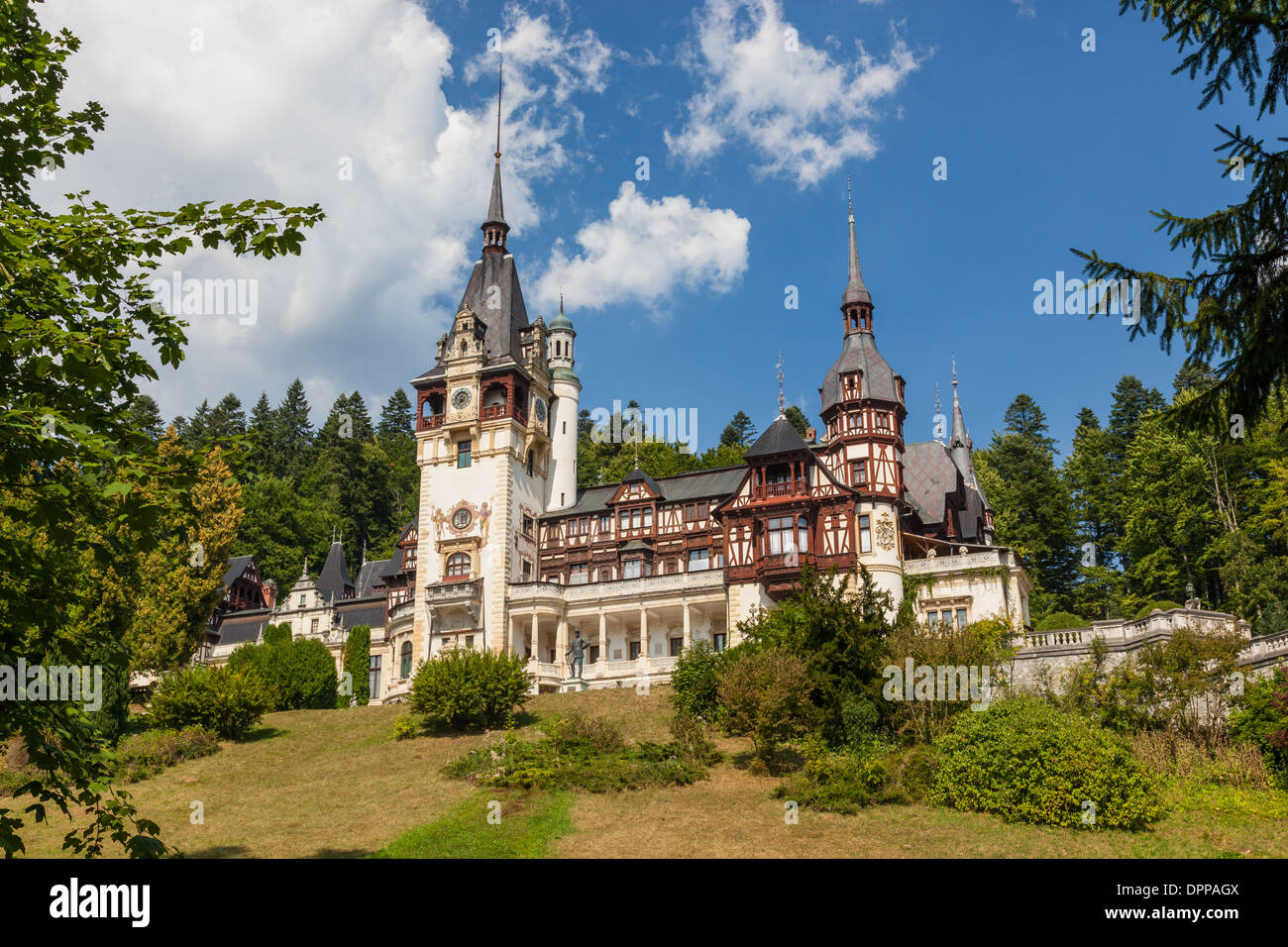 Il castello di Peles nella regione di Muntenia, Romania. Foto Stock