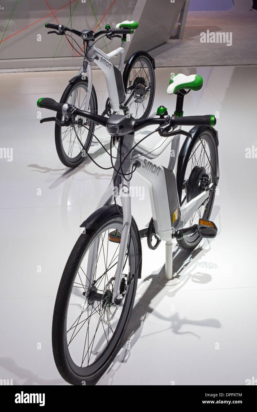 Il pedale intelligente della bicicletta elettrica Foto Stock