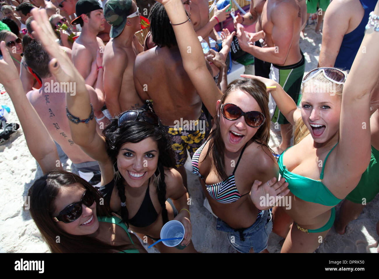 Mar 17, 2009 - Panama City Beach, Florida, Stati Uniti d'America - studenti del college party durante le vacanze di primavera 2009. (Credito Immagine: © Shane Babin/ZUMA Press) Foto Stock