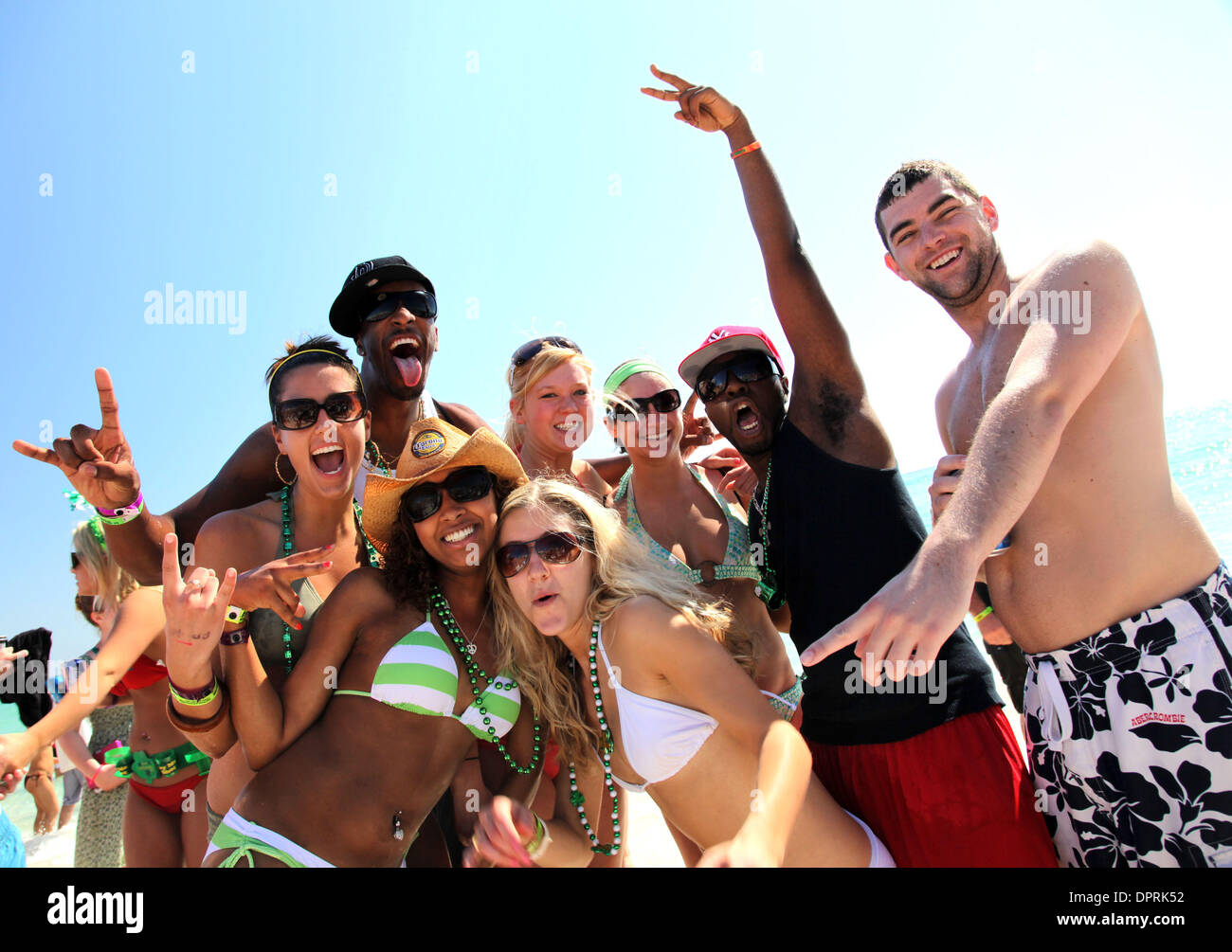 Mar 17, 2009 - Panama City Beach, Florida, Stati Uniti d'America - studenti del college party durante le vacanze di primavera 2009. (Credito Immagine: © Shane Babin/ZUMA Press) Foto Stock