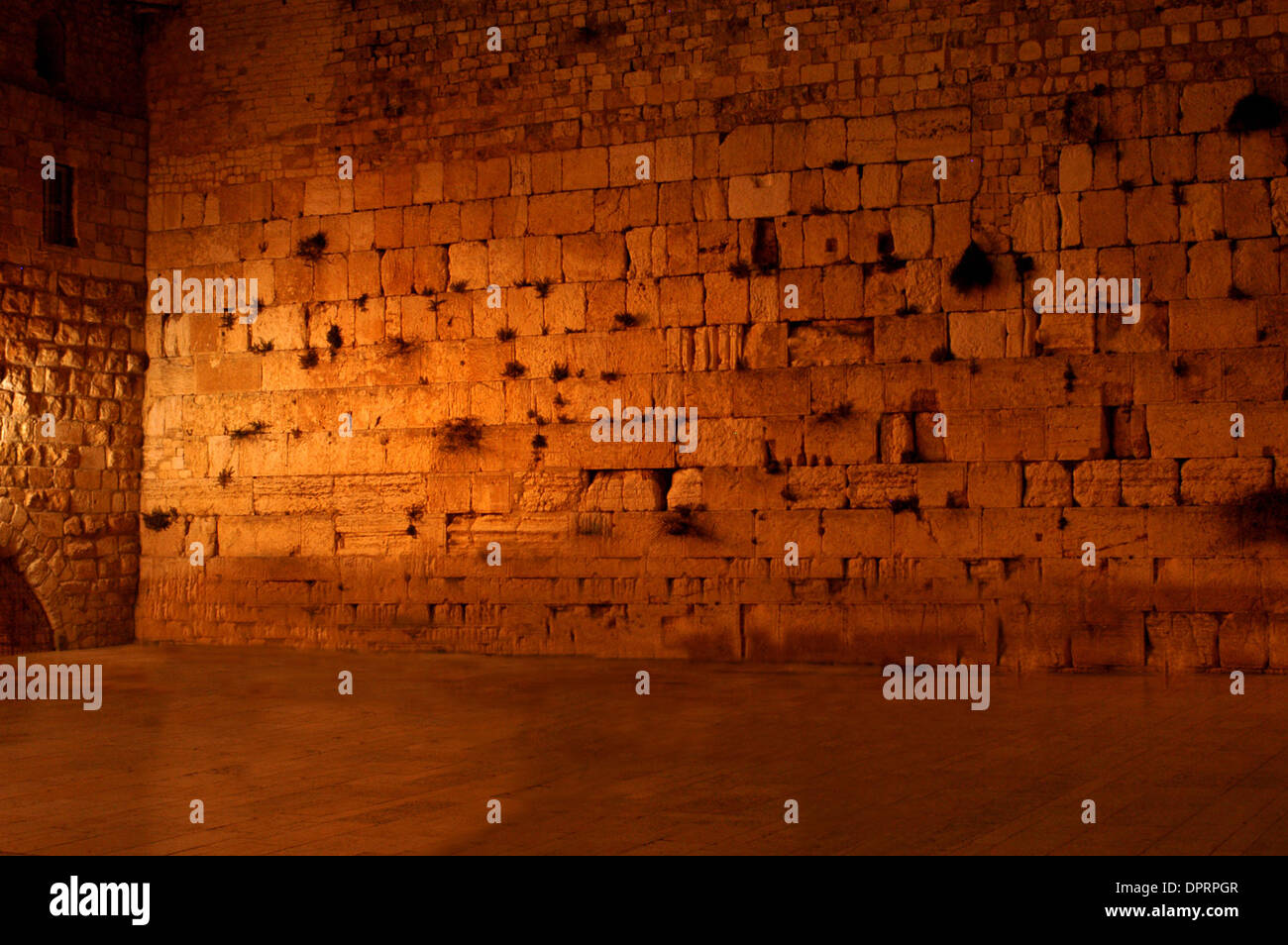 Dic 31, 2008 - Gerusalemme, Israele - Kotel vuoto durante la notte a Gerusalemme. (Credito Immagine: © Rafael Ben-Ari/camaleonti occhio/ZUMA Press) Foto Stock