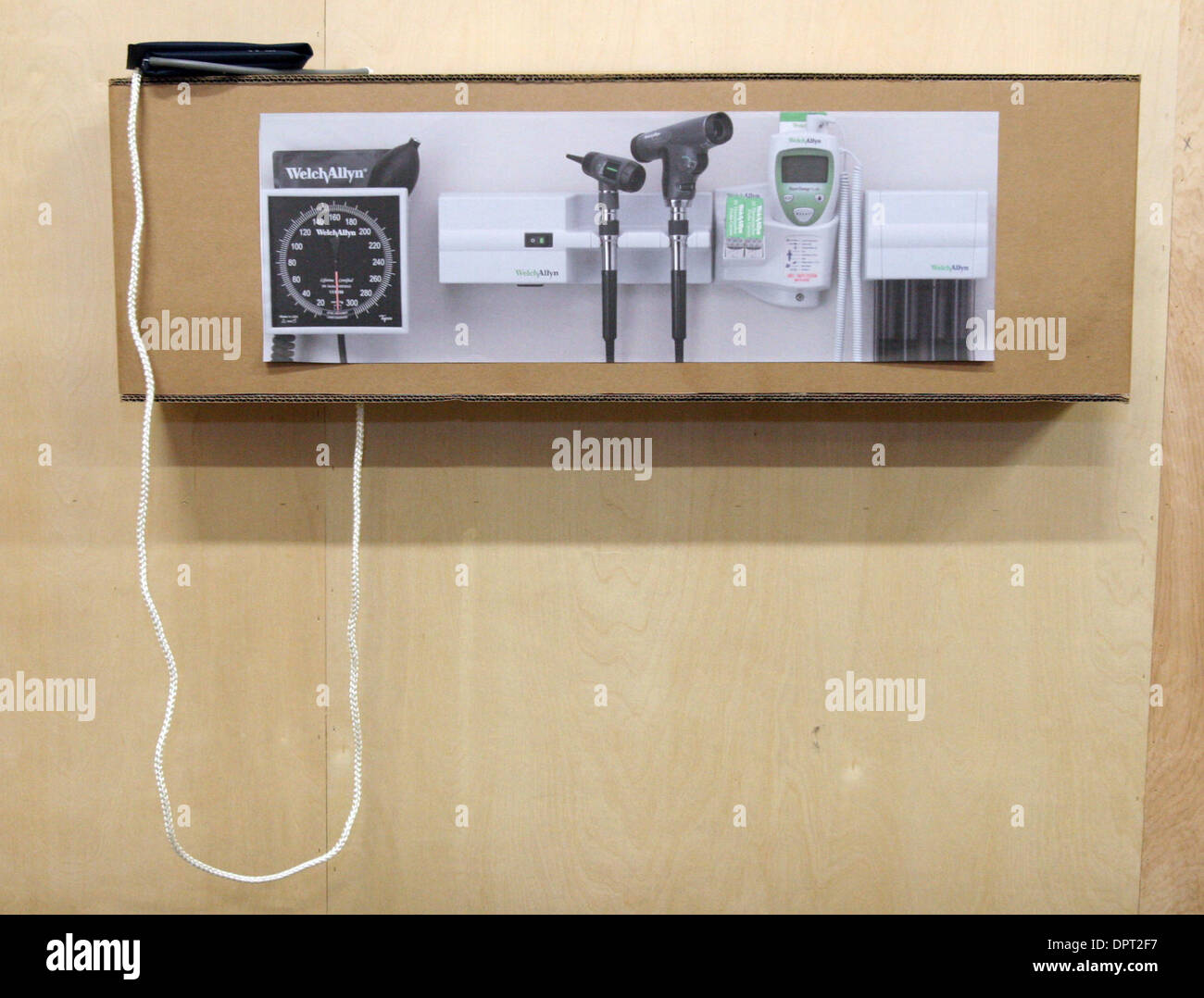 Una foto di dispositivi medici in stand per le cose reali nel micro ambulatorio di Kaiser Permanente di Sidney R. Garfield Health Care Innovation Center mercoledì 4 febbraio, 2009, in San Leandro, California La Garfield center utilizza mock ospedale e cliniche di test high tech dispositivi in ambienti reali. (Eun Chu/personale) Foto Stock