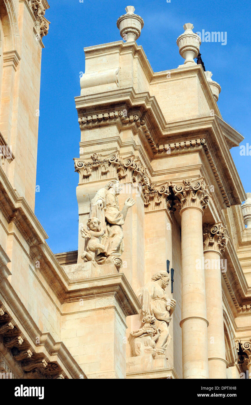 La Cattedrale di San Nicolò a Noto, la città barocca elencati come patrimonio mondiale dall' UNESCO, Sicilia Foto Stock