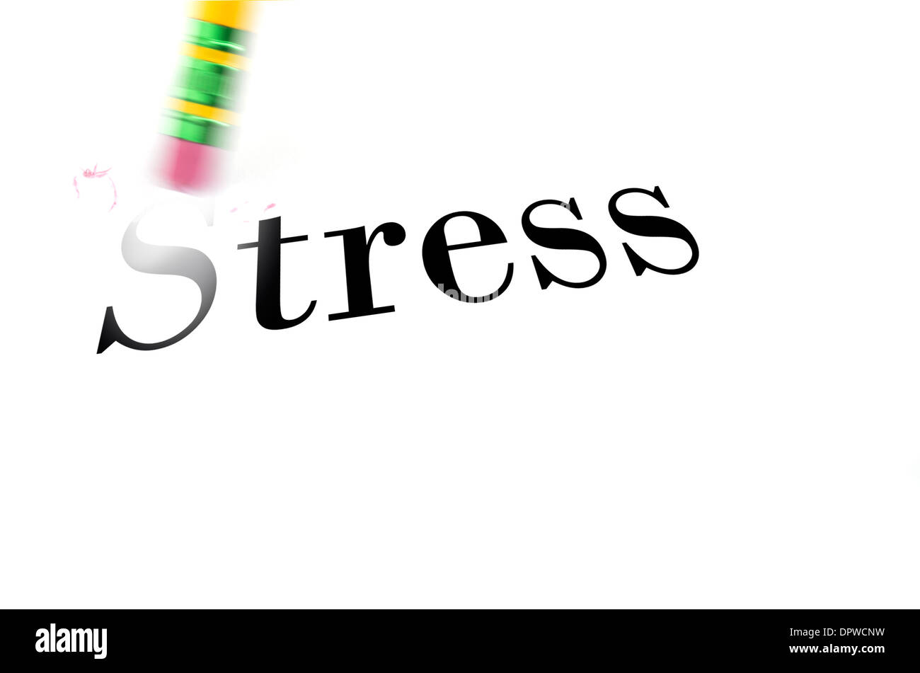 Persona che utilizza una gomma da matita per eliminare lo stress dalla loro vita in modo che possano iniziare nuovi Foto Stock