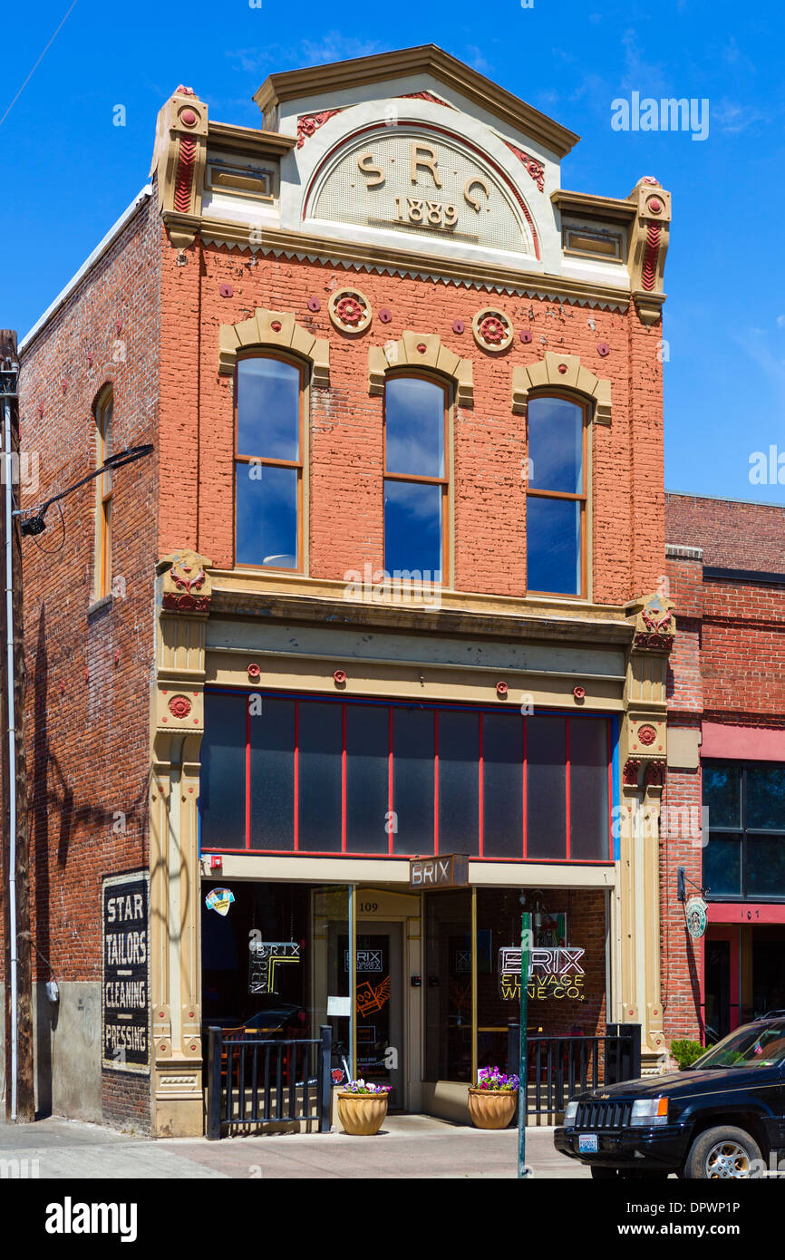 Un vecchio 19thC mattone edificio nel centro storico di Ellensburg, Washington , STATI UNITI Foto Stock