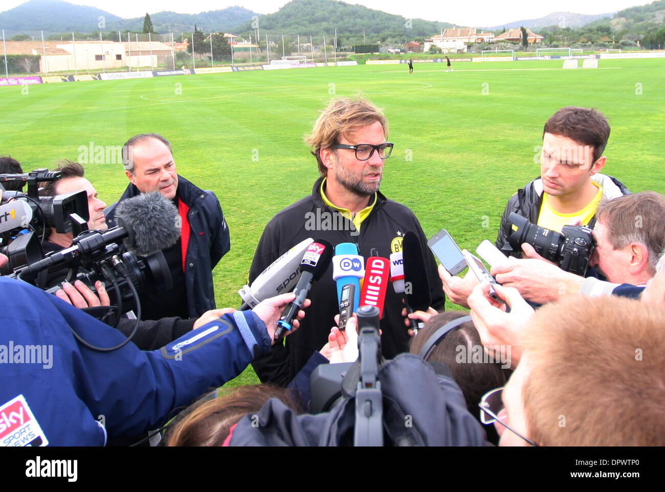 La Manga, Spagna. 16 gen, 2014, Borussia Dortmund training.Jurgen Klopp Manager del Borussia Dortmund Foto di Tony Henshaw/Alamy Live News Foto Stock