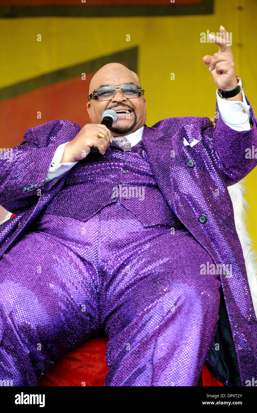 SOLOMON BURKE (Mar. 21, 1940 - Ott. 10, 2010) è stato un Grammy  Award-winning cantautore e pioniere del Vangelo, anima, rock e di musica  R&B. Egli è morto su un volo da