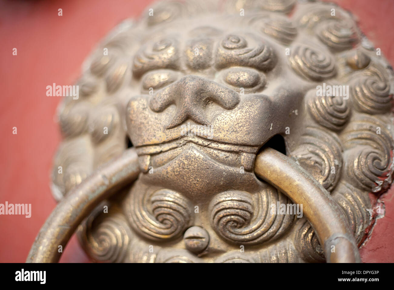 Lion porta rossa in Nanjing Cina Foto Stock