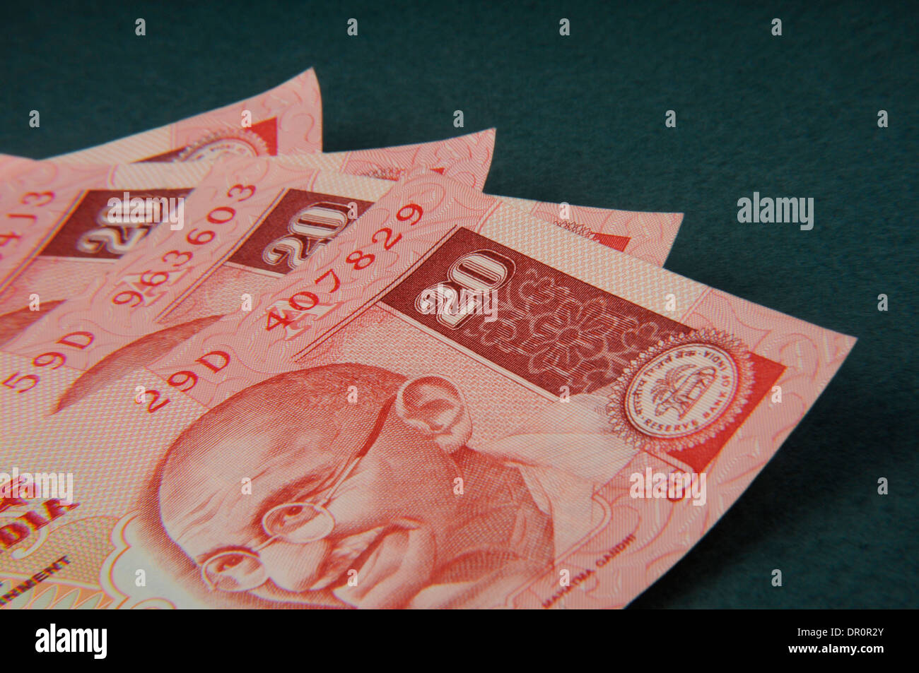 Una ventina di rupee notes ,valuta indiana Foto Stock