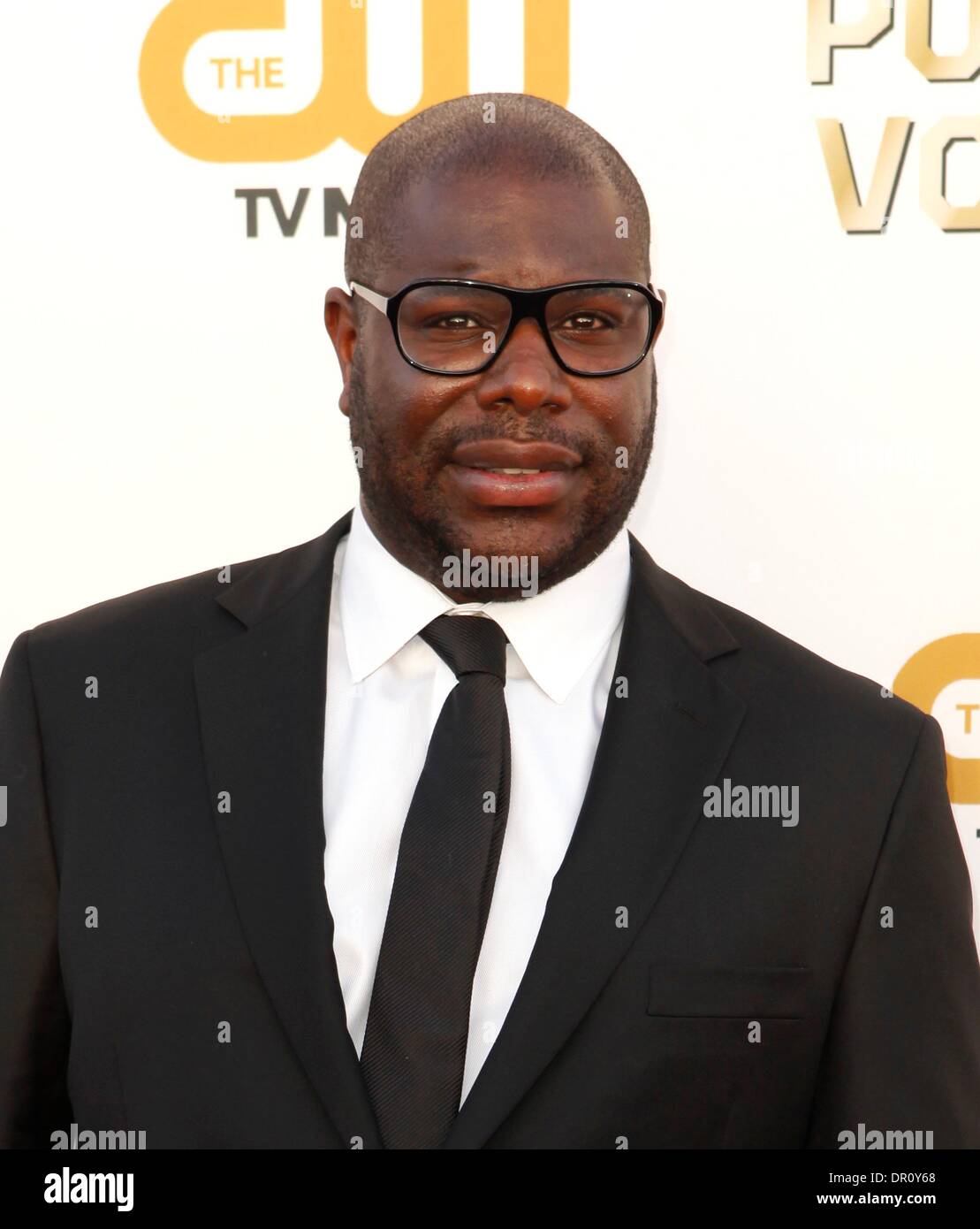 Santa Monica, California, Stati Uniti d'America. 16 gennaio, 2014. Steve McQueen presso gli arrivi per la XIX critica annuale' Choice Movie Awards, il Barker Hangar, Santa Monica, CA 16 gennaio 2014 Credit: © Emiley Schweich/Everett raccolta/Alamy Live News Foto Stock