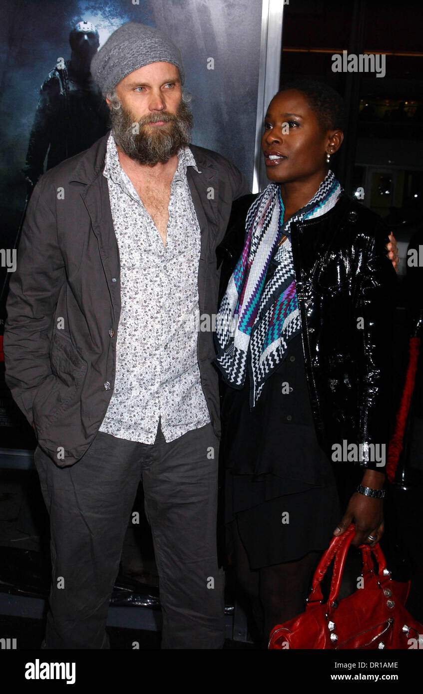 MARCUS NISPEL & moglie assistere alla premiere di &#x10;''VENERDÌ 13'' . Presso il Teatro Cinese di Hollywood,CA .SU FEBBRAIO 9,2009..FOTO DI PHIL ROACH-IPOL Globo-foto.Ho13891PR (credito Immagine: © Phil Roach/Globe foto/ZUMAPRESS.com) Foto Stock