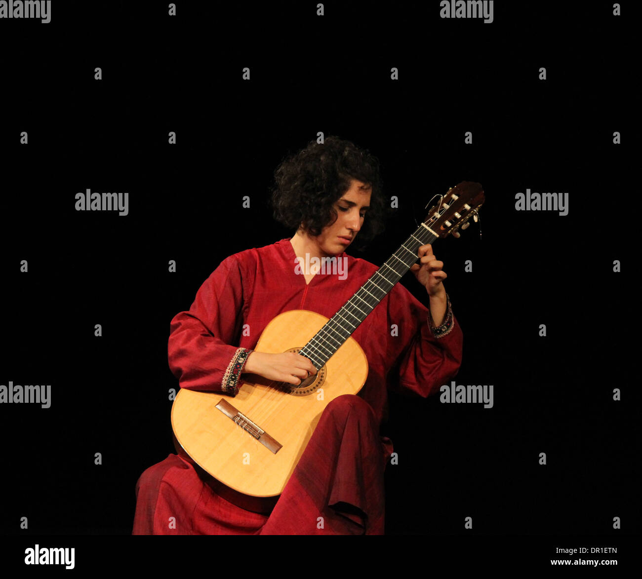 Golfam Khayam, Iraniana chitarrista classico e compositore, a Copenhagen Guitar Festival 2013, Copenhagen, Danimarca Foto Stock