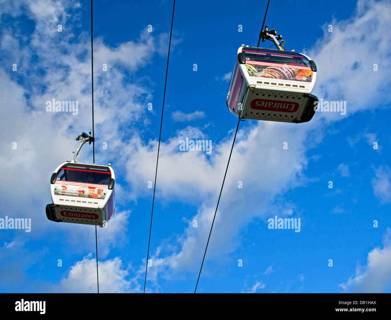 Emirates Air Line gondole (Thames funivia), Royal Docks, London, England, Regno Unito Foto Stock