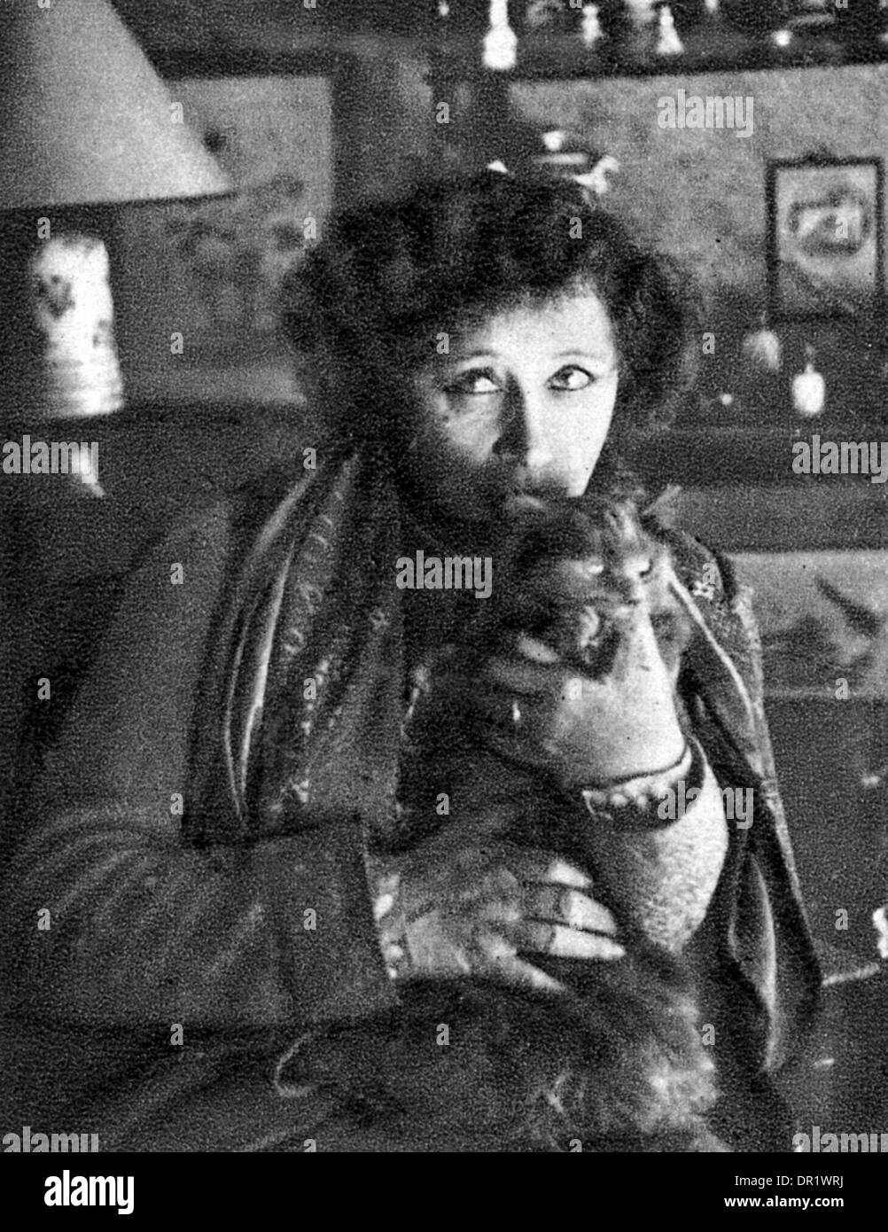 Colette 1873 1954 immagini e fotografie stock ad alta risoluzione Alamy