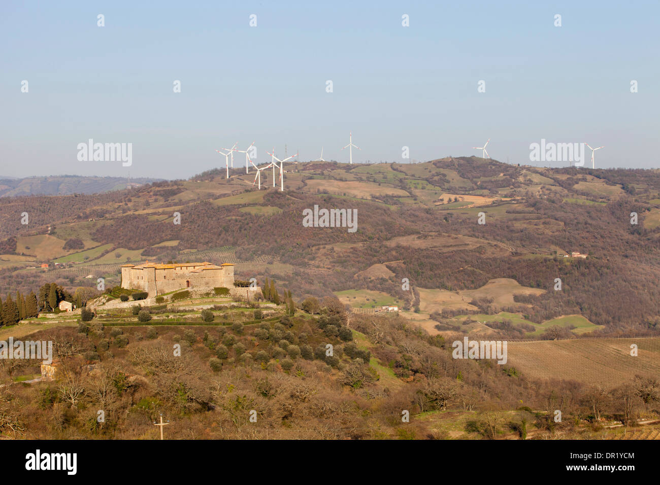 Le turbine eoliche, wind farm di scansano, CASTELLO DI MONTEPO, Scansano, provincia di Grosseto, Toscana, Italia, Europa Foto Stock