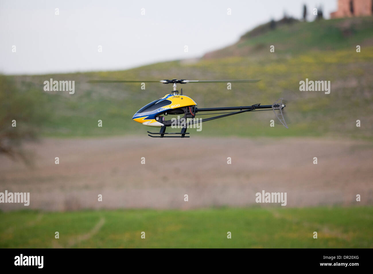 Il controllo radio modello di elicottero, Crete Senesi Siena, Toscana, Italia, Europa Foto Stock