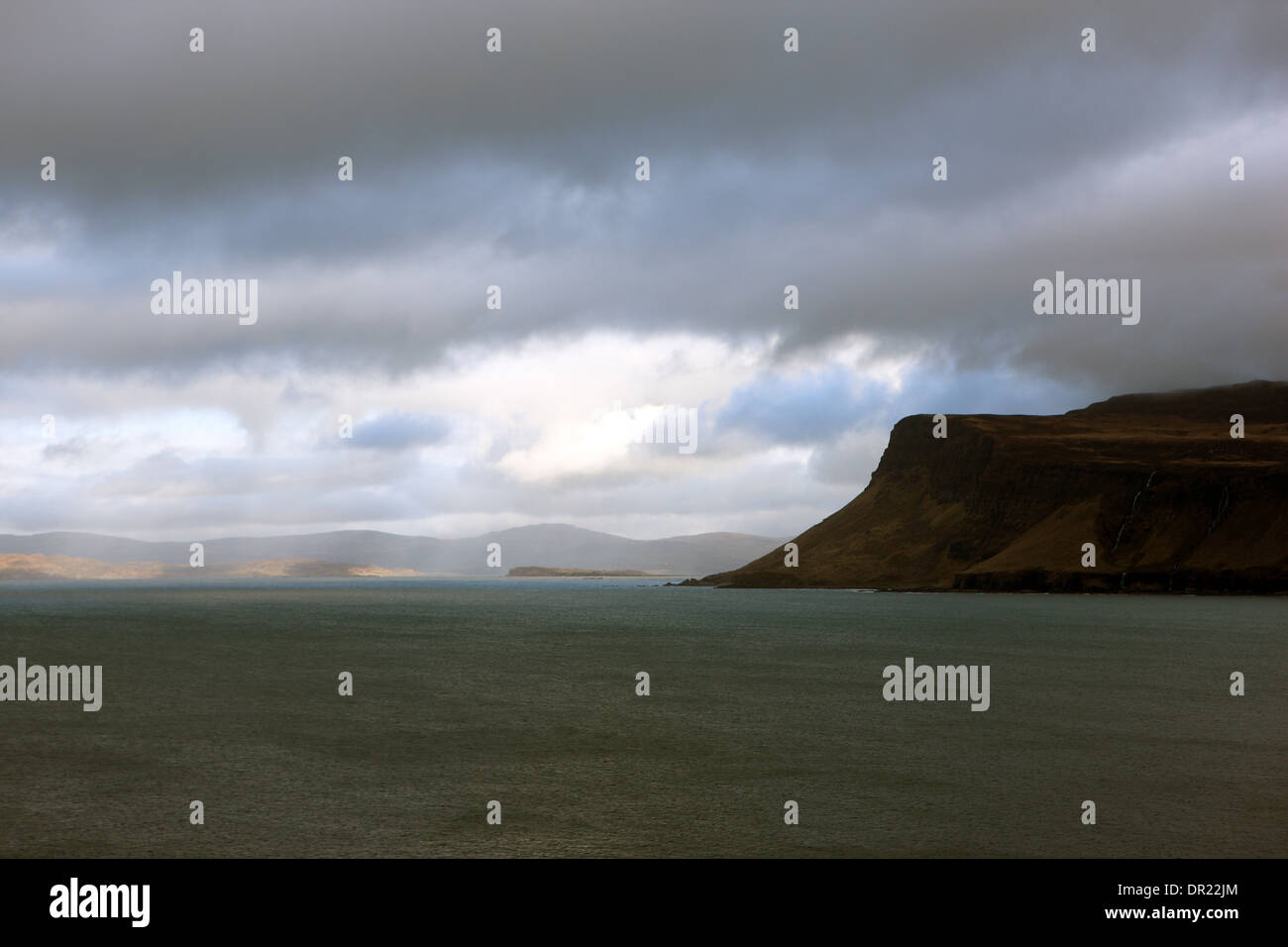 Miscelato sistema meteo su Burg sulla Isle of Mull Foto Stock
