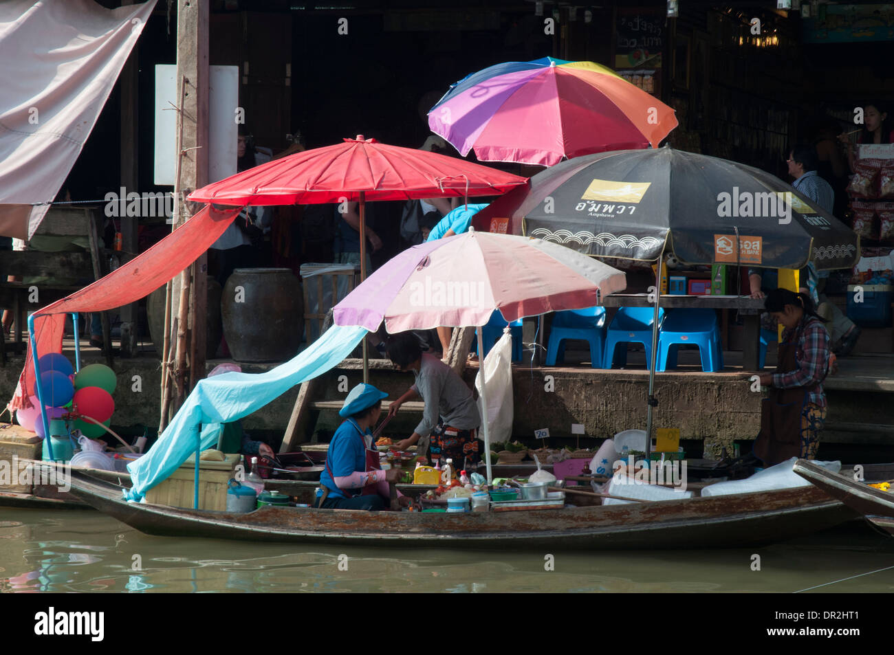 Weekend mercato galleggiante di Amphawa, Samut Songkhram, al di fuori di Bangkok Foto Stock