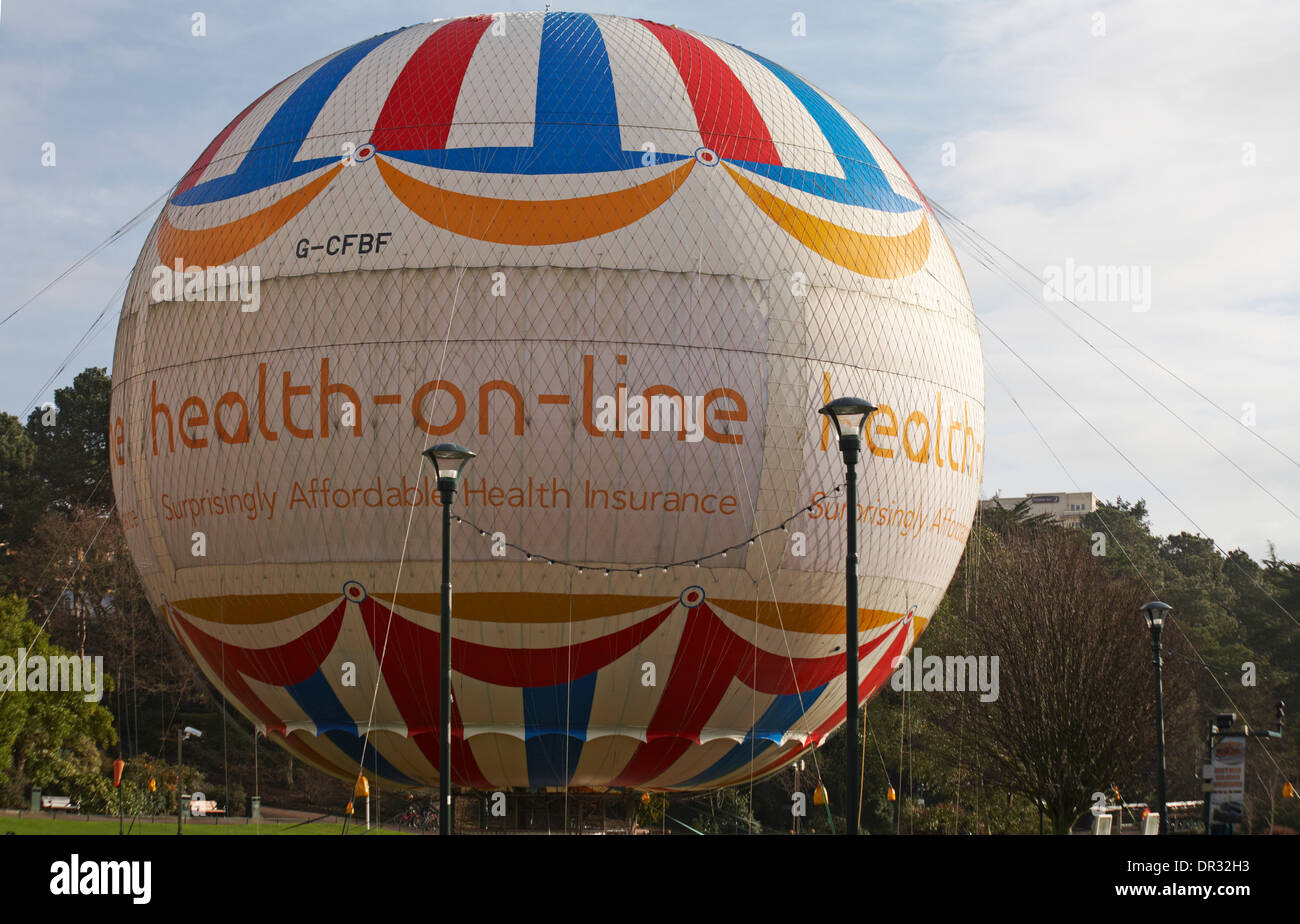 Bournemouth Eye tethered balloon in gennaio Foto Stock