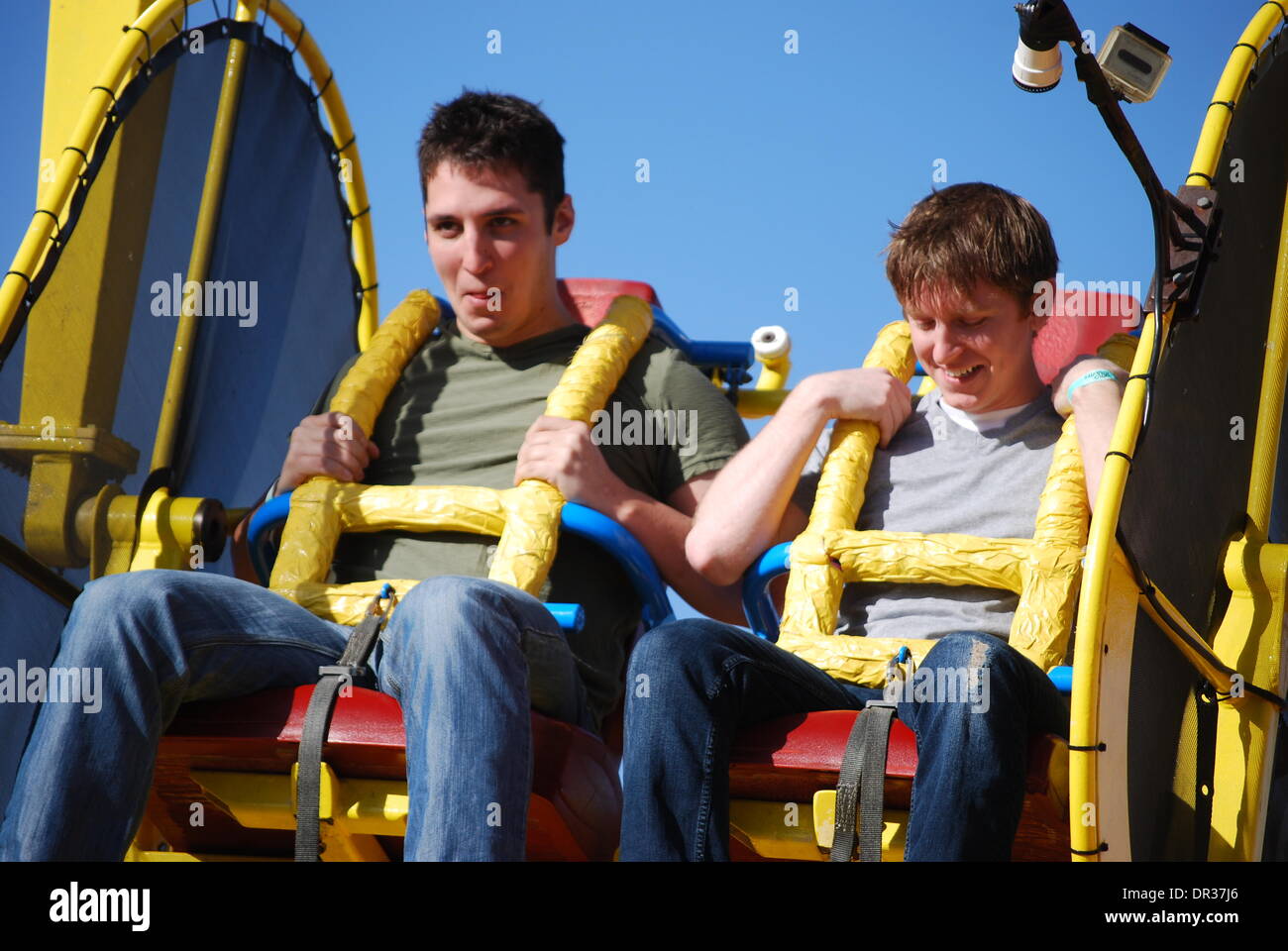 Dallas, Stati Uniti d'America. 18 gennaio 2014. A gravità zero è stato confezionato in questo chiaro e 70 gradi pomeriggio. Il parco dei divertimenti offre solo la estrema corse da brivido. Credito: dallaspaparazzo/Alamy Live News Foto Stock