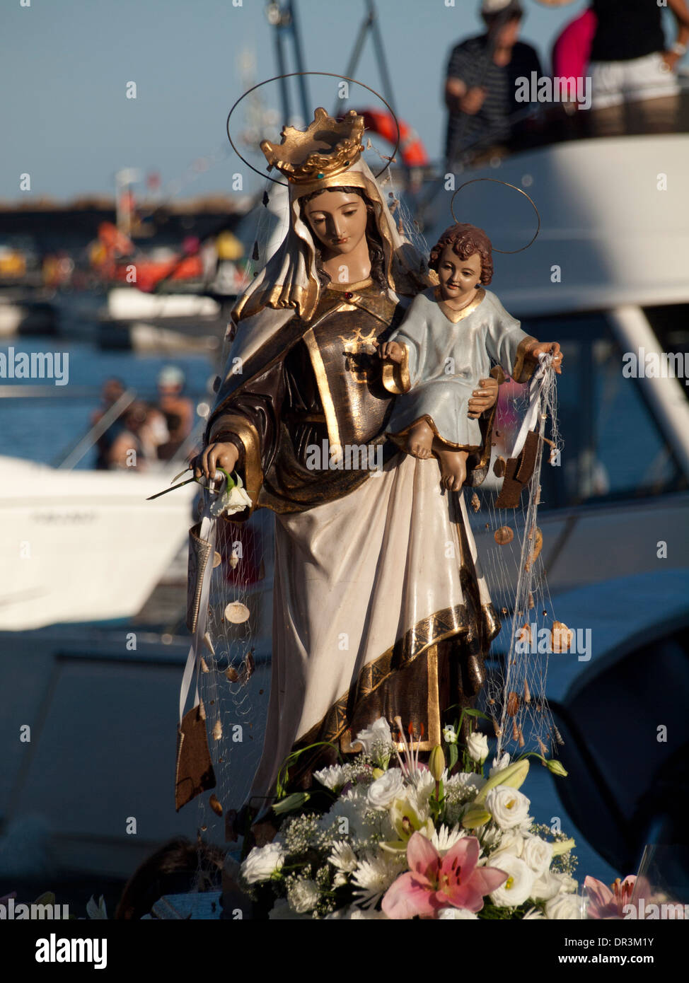 Virgen del carmen immagini e fotografie stock ad alta risoluzione - Alamy