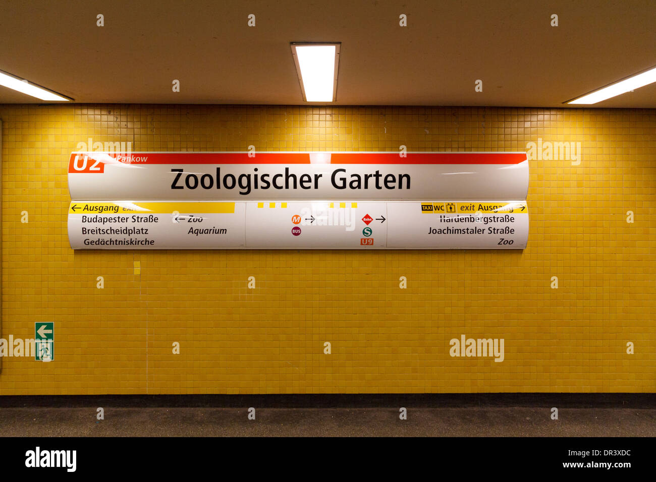 [Solo uso editoriale] U-Bahn segno di Zoologischer Garten, Berlino, Germania Foto Stock