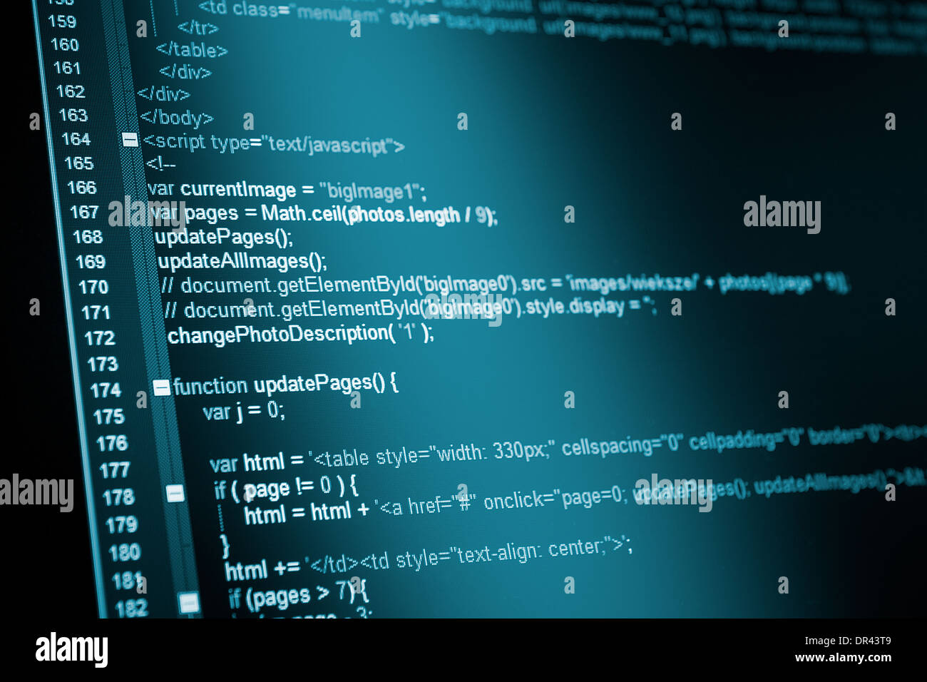 Il codice di un programma su un monitor Foto Stock