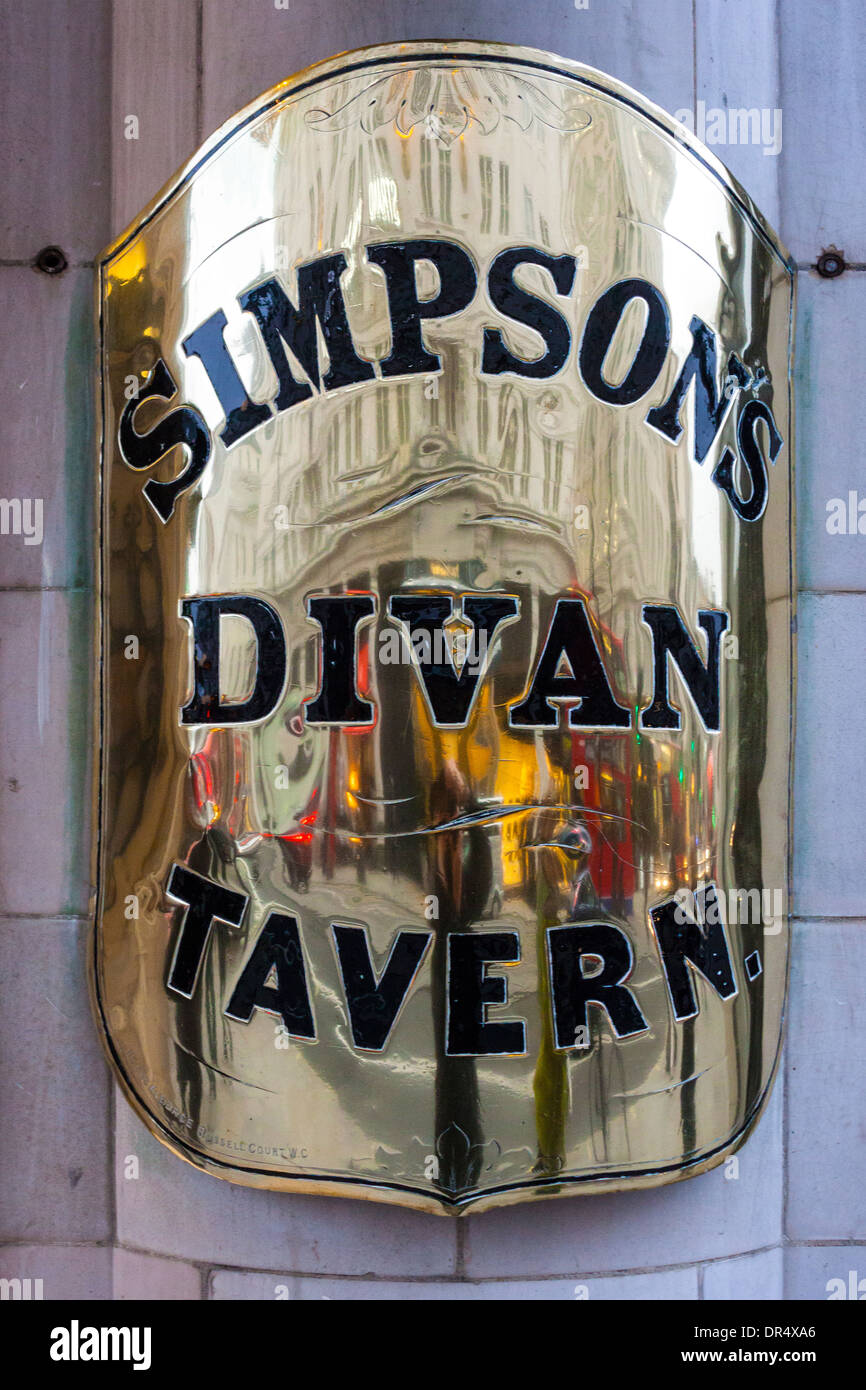 Simpson's-nel-Strand segno di ottone, Londra Foto Stock